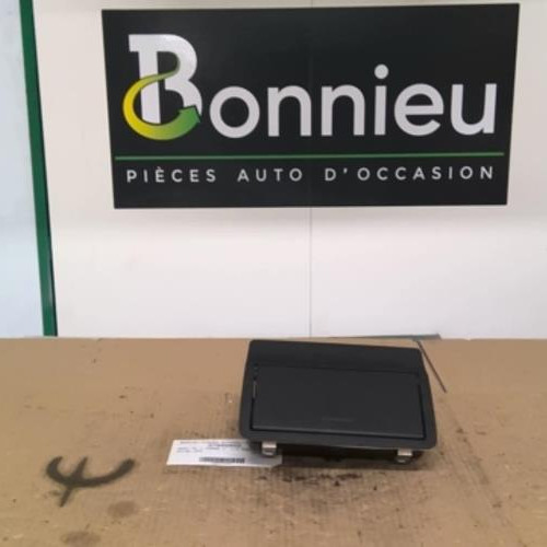 Piece-57002050-Ecran-GPS-AUDI-A1-1-PHASE-1-1.4-TFSI--16V-TURBO-b7124398355a5e621cbc493ebb36027a3d7923066ae9b7257c50cb9a280895f2_mtn.jpg