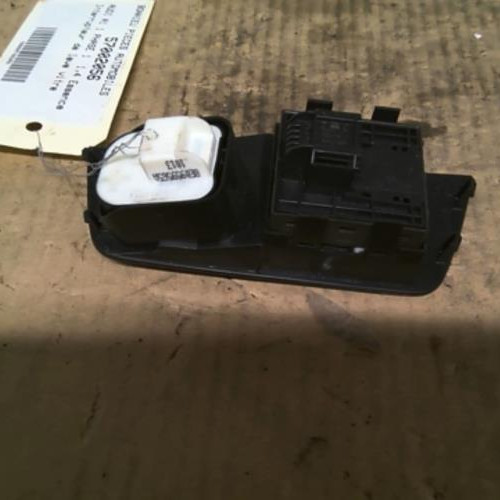 Piece-57002056-Interrupteur-de-leve-vitre-AUDI-A1-1-PHASE-1-1.4-TFSI--16V-TURBO-8f6942c15a412f57f32f5c58a3e56b882173ee317054dea0aa32d1465a275749_mtn.jpg