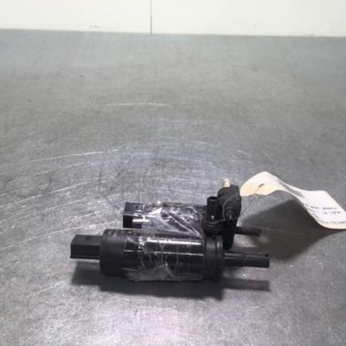 57005890-2b5f21e1-2f75-4b0f-b46d-8364b44a26f9-Piece-57005890-Pompe-lave-glace-avant-1K6955651-AUDI-A1-1-487afea9e0b5b5041ce5d5d373072734b664780e60446067a33832263e9a74a3_m.jpg
