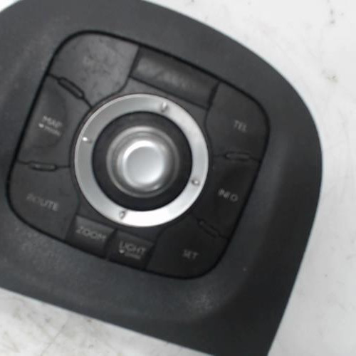 Piece-Commande-GPS-RENAULT-GRAND-SCENIC-2-PHASE-2-2.0-DCI--16V-TURBO-ef1c7f773163a11a311029ddc6c4384704130bc152145f0d304bea20f93d828c_mtn.jpg