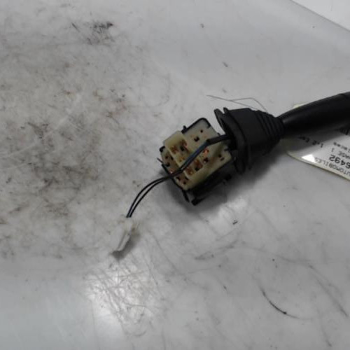 Piece-Commodo-dessuie-glaces-CHEVROLET-SPARK-PHASE-1-1.2i--16V-cb3e34dedd07bd7f905250fbeefe842d56953e8722023abde428f13ffcfeae15_mtn.jpg