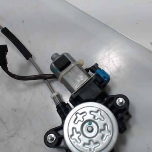 Moteur leve vitre avant droit