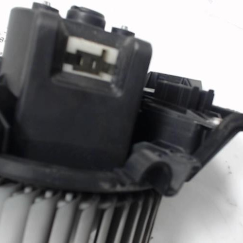 Piece-Ventilateur-chauffage-FIAT-GRANDE-PUNTO-1.3-JTD--16V-TURBO-MULTIJET-ea64d36764b86d0e0470be4fa1c357649dcc55bb09f5b971620dede44bba96d8_mtn.jpg