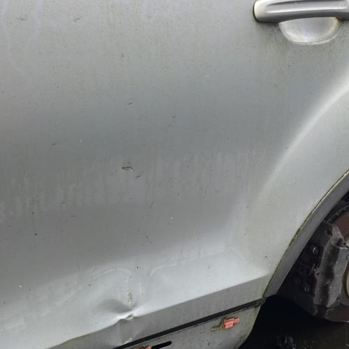 Vehicule-AUDI-Q7%25201%2520PHASE%25201-2007-bf16853aab3a2149c894026f6d9d7a55118a4fef8b912e77c6d19742b60b1fd6_m.jpg