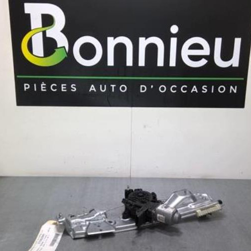 57283985-80ce5b4f-b180-477b-bf75-0cc066cfefdf-Piece-57283985-Moteur-leve-vitre-arriere-droit-827209091R-RENAULT-MEGANE-4-PHASE-1-BREAK-15-BLUE-DCI-8V-TURBO-5c452bdae875b29e3dda5c37625de518270bf44d4ff268775b4523d94fa971d6_m.jpg