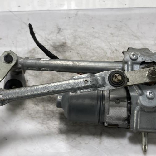 Piece-Moteur-essuie-glace-avant-droit-SEAT-TOLEDO-3-4bb785a28c56623d0fe8210478348415a8a9a5c64a78d18ccfbf34b5d8ca833c_mtn.jpg