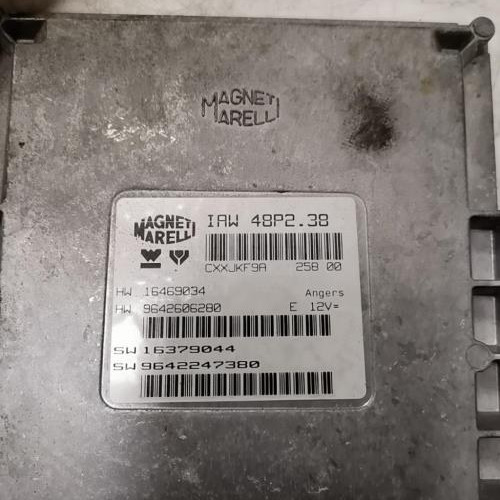 Piece-Boitier-BSI-PEUGEOT-206-PHASE-1-af8bfc71d1bade43217b53b79541f171927f41c8c6927380bc3c1cd952a2dd43_mtn.jpg
