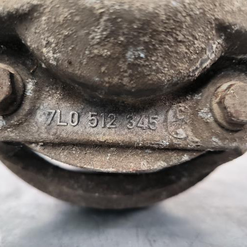 57752527-d6c8e67b-86c9-4f62-a5df-198c33c9a00f-Piece-Coussin-pneumatique-arriere-droit-AUDI-Q7-1-PHASE-1-bb3601c414a469d5a8bc7de946c4a97e5cc1dc3badfedf170c3c54bbe22be86b_m.jpg