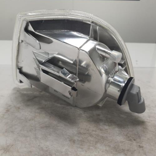 Piece-Repetiteur-clignotant-avant-droit-%28Feux%29-RENAULT-ESPACE-2-PHASE-1-d1b1c7f5d513b88862c57d03750dfeb15a4d269975e6278e18aacdedd00ec6d0_mtn.jpg