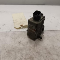 Piece-Pompe-lave-glace-avant-KIA-SOUL-1-PHASE-1-e376adc7ab59e70e566a0a2e1f816721577f8ebbfb27593b0075f9746b089a4e_mtn.jpg