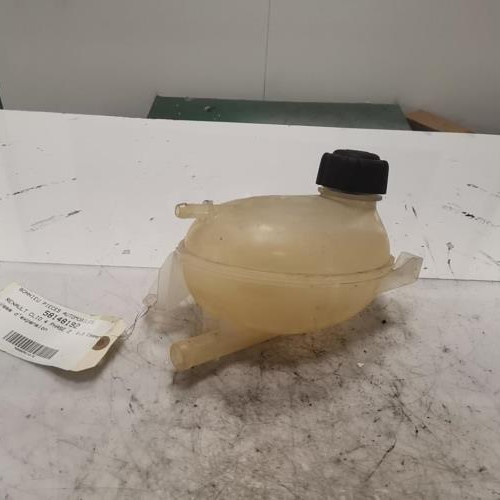 Piece-Vase-dexpansion-RENAULT-CLIO-4-PHASE-2-0527c5caedbd0e83eddb500323a6ac4dbaa7c8389bc74a274a0649dbd027501a_mtn.jpg