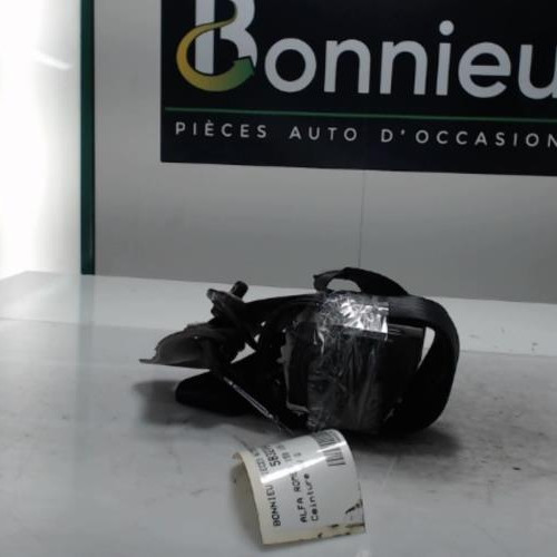 Piece-Ceinture-avant-gauche-ALFA-ROMEO-159-1.9-JTD--16V-TURBO-MULTIJET-caaee3af6cf795beb35340fb7ca1ab8c7daed364f01f270b38194309fa74de7e_mtn.jpg