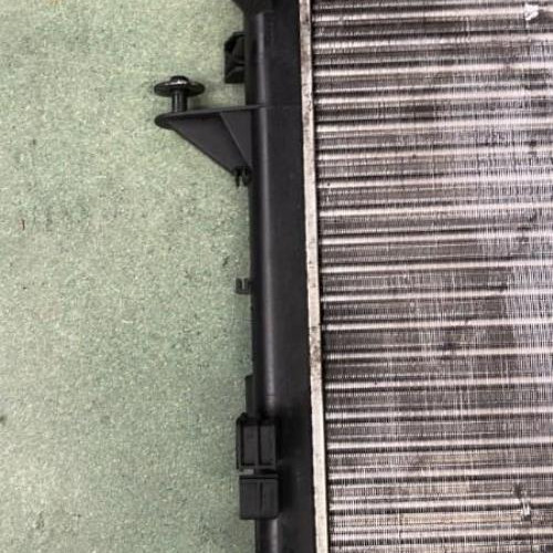 Piece-Radiateur-eau-8200302463-RENAULT-GRAND-ESPACE-4-PHASE-1-3a2aa5c886869a99c0fc9df960e0360f26239a6e4488c69a0630ce13e56cbb7a_mtn.jpg