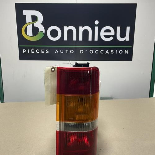 Piece-Feu-arriere-principal-droit-%28feux%29-088106-FORD-TRANSIT-2-PHASE-1-391302db341bc0330dd3cdf565b375c92f160139843b34d74cb8c244bb0cec5d_mtn.jpg
