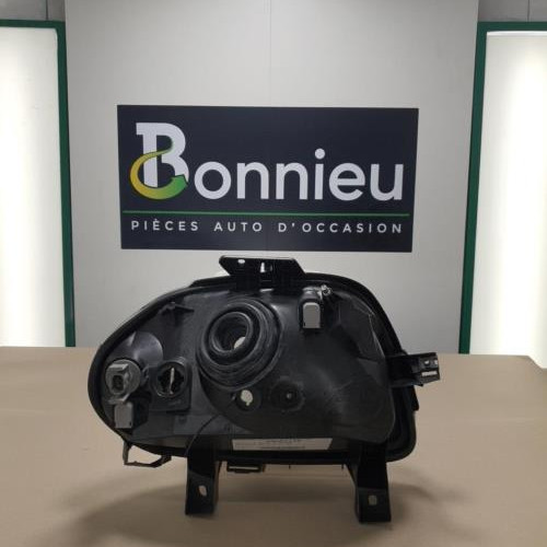 Piece-Optique-avant-principal-gauche-%28feux%29%28phare%29-7701045168-RENAULT-CLIO-2-PHASE-1-264e86b2c28ed7ac9bb45d1320317121e461a47e26fe31dd859c9d46a7a2af1f_mtn.jpg