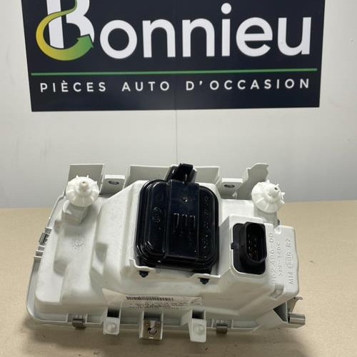 Piece-Optique-avant-principal-droit-%28feux%29%28phare%29-6N1941018A-6N1941016A-VOLKSWAGEN-POLO-3-PHASE-1-fdbadd9b5a37400da26520203ceeb85c74d3d35ba8e4f91f5deb31838f1d057e_mtn.jpg