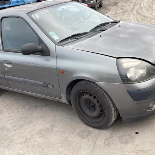 Vehicule-RENAULT-CLIO-2-PHASE-1-2002-695c5619c0fd50438c590f837243fc559c3b1a5e57d19679afe1c1bf7e16163e_mtn.jpg