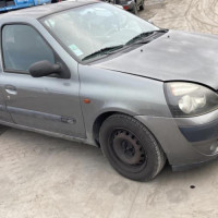 Vehicule-RENAULT-CLIO-2-PHASE-1-2002-0e26658cd96461c9ff8b12bd6325b91781aa2cdc6d614c256e6cd0a95d8bf3db_mtn.jpg