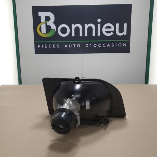 Piece-Optique-avant-principal-gauche-%28feux%29%28phare%29-FORD-FIESTA-1989-c13f6be8aa787633bb27239335b632901130e65fbf3d20a97f8b0564eec0952f_mtn.jpg