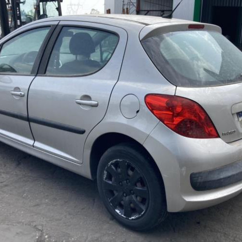 Vehicule-PEUGEOT-207-PHASE-1-2006-f56ce168be3d30afc1ac4e60e89960c7864ba11eb203b533406d0d1f12d606fc_mtn.jpg