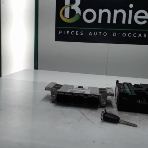 Piece-Boitier-BSI-PEUGEOT-207-PHASE-1-1.4i--16V-cefcf725bd8c85503c8b8d20bee5778e0c7a0e3acbd87de5377c4e38bcd0d2ba_mtn.jpg