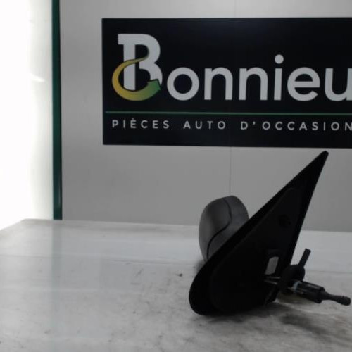 Piece-Retroviseur-droit-8149G3-PEUGEOT-306-3-ET-5-PORTES-2615be679236ef7e05cb19653bdc79a3dd42cf8fab5a5d2b1a70d35cd267ccbb_mtn.jpg