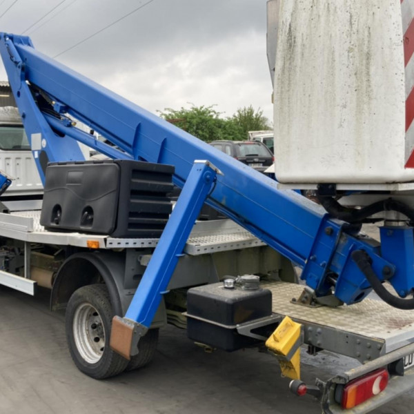 Vehicule-NISSAN-CABSTAR-2-2007-8c34d95943629b2764f4422c5b6a89a6f59c8cf376ac45258351861d18fbf767.jpg