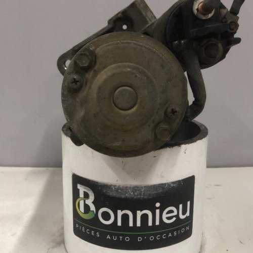 58957684-7e159cd4-290f-4eae-ad2e-f1f6a45b95c1-Piece-Demarreur-8200021396-RENAULT-CLIO-2-PHASE-2-76ab99dfdd57d3e7f38914dfb2dc47f89d0fa264e500d951025a897e95d36fce_m.jpg