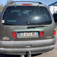 Vehicule-RENAULT-ESPACE-3-2002-1664a1c04eb2ce00882f7cc7c5c0ab0e929b1b88d9288a528b62617675531c79_mtn.jpg