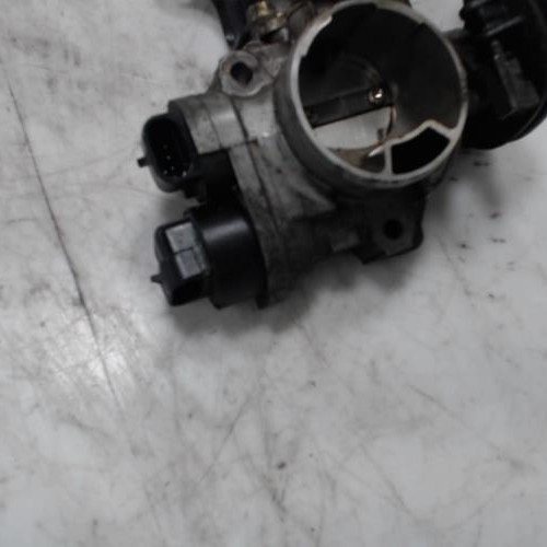 Piece-Boitier-papillon-RENAULT-TWINGO-1-PHASE-2-1.2i--8V-1a0c91b9993952afd389ea44722063849a48b4213838ee8079fb3126ad15f416_mtn.jpg