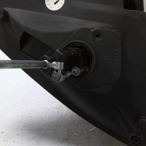 59043559-a4438cda-9943-47f1-8c52-5ca2f2f2ebd1-Piece-59043559-Retroviseur-droit-OPEL-CORSA-C-4f16a59d9a69119aacfdebf8f46713c1c70023e2c34f255caab19e3a7f236839_m.jpg