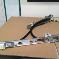 Piece-Moteur-leve-vitre-avant-droit-8200325137-RENAULT-MEGANE-2-PHASE-1-081f9ef3c21146757265f9bef55650e626f8e4dc27b27f6438731b8b06632db0_mtn.jpg