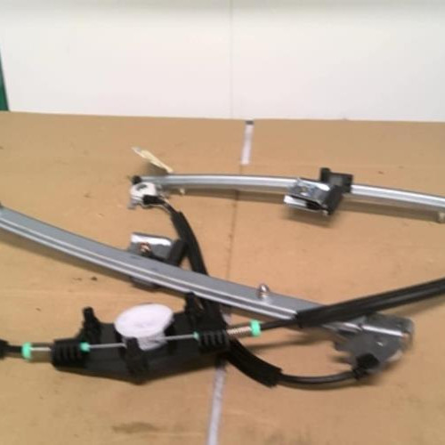 Piece-Moteur-leve-vitre-avant-droit-1M0837462A-SEAT-LEON-1-8e5329a45ccdbe4e3d2bc4e36bf0583dfb01d47869e39a4aeb102c01c7e7e604_mtn.jpg