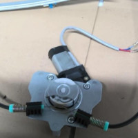 Piece-Moteur-leve-vitre-avant-droit-7700842246-RENAULT-CLIO-2-44e1cd4f66075ff09ae07ac6ca86b83ab40ba6fc37be1ee741dc239818765d4f_mtn.jpg