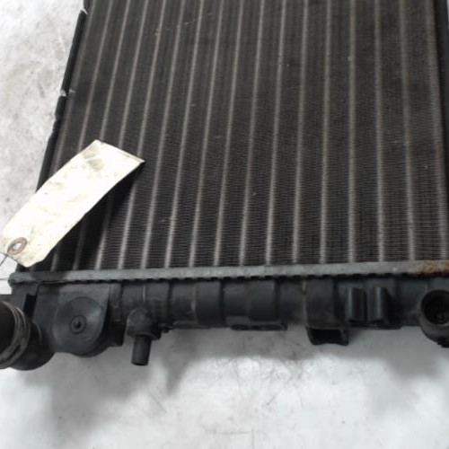 Piece-Radiateur-eau-CITROEN-SAXO-PHASE-2-1.1i--8V-b4e5d43abf13669114cfa172e0be2582f3ab216e7978e31f2407bbbe243e0208_mtn.jpg