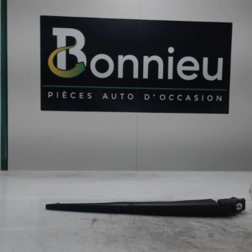 Piece-Bras-essuie-glace-arriere-PEUGEOT-108-1.0-VTI--12V-d2f3000ad3c4a62e32df58566cc36934805ba18c9f247d58d68da26649ef9ad2_mtn.jpg