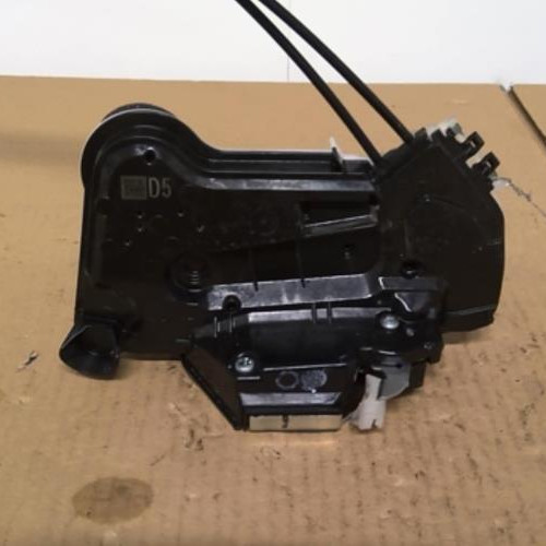 Piece-59209088-Fermeture-centralisee-avant-droit-PEUGEOT-108-1.0-VTI--12V-51da692085aa44862c5f3714c6044365747f7b60b256a2d3cc235b644ff7978f_mtn.jpg