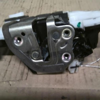 Piece-Fermeture-centralisee-avant-gauche-PEUGEOT-108-1.0-VTI--12V-1081559bf54189cfe0145022d8ed53dbaf9936ac0e89dfa77ae24ff5100da5ee_mtn.jpg