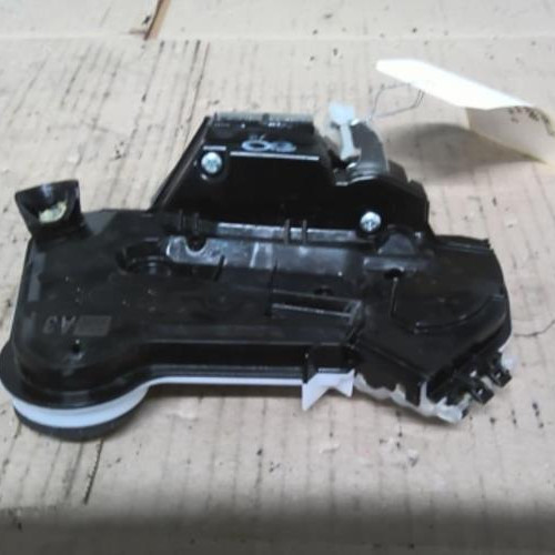 Piece-Fermeture-centralisee-avant-gauche-PEUGEOT-108-1.0-VTI--12V-8a669372121b90c911a6bddfa859e6d326a7e1b93e7dc8fff944e60745a19b52_mtn.jpg