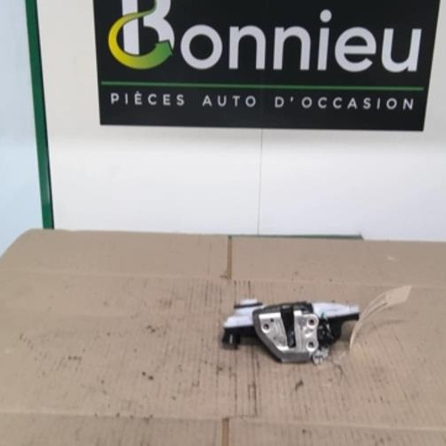 Piece-Fermeture-centralisee-avant-gauche-PEUGEOT-108-1.0-VTI--12V-b768c57191595b7aa19eaf87f60906902bf3805323c9d4ecec0c74d3c93992d3_mtn.jpg