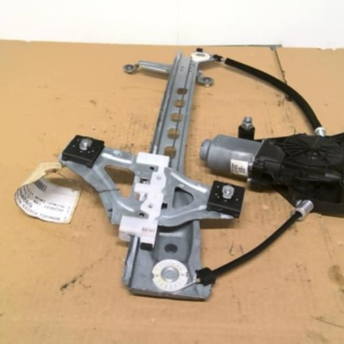 Moteur leve vitre avant droit