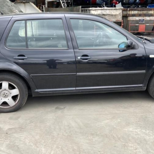 Vehicule-VOLKSWAGEN-GOLF-4-2000-aa616d92fb6092aa5215f468b7bdeb124be0b6c887e4dd2430ffebffdecf957c_mtn.jpg