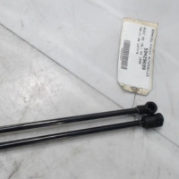 Piece-Verin-de-coffre-8L0823359-AUDI-A3-%288L%29-A3-1996-d847feb8d8c4704d4eebed655f41b2b3683a2ce2582ac1abdb1e4a83ee436eb7_mtn.jpg