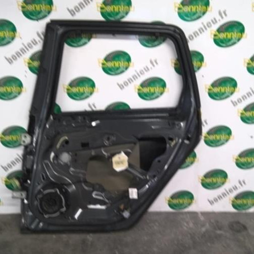 Piece-Porte-arriere-droit-PEUGEOT-308-1-SW-PHASE-1-BREAK-2.0-HDI--16V-TURBO-3fcc4bb2c3d3ae497e4aef95feb9bedce7259b7900473d92728c9965d412bb71_mtn.jpg