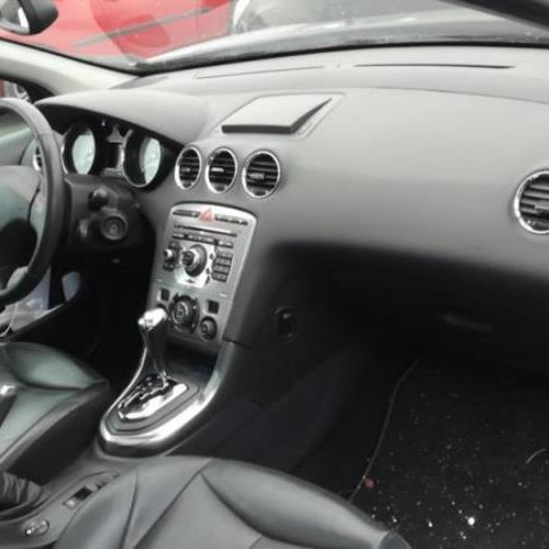 Vehicule-PEUGEOT-308-Feline-2-2010-727bdb8e51b39948cfa2c305ce1ed061d52df6e5ec94eff7a9bdfb813d9e705a_mtn.jpg