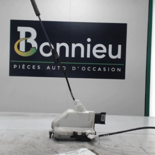 Fermeture centralisee avant droit