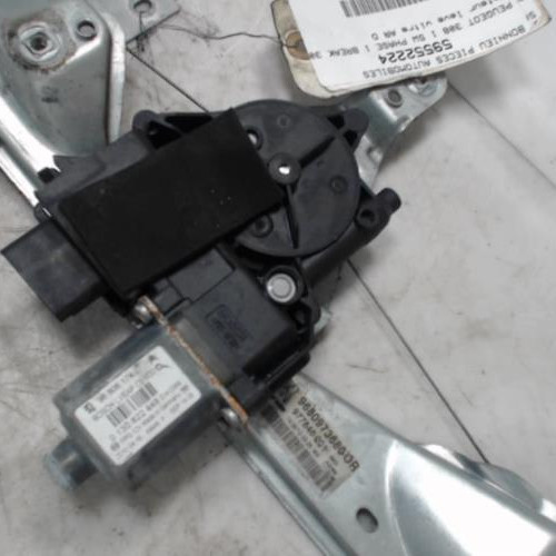 Piece-Moteur-leve-vitre-arriere-droit-PEUGEOT-308-1-SW-PHASE-1-BREAK-2.0-HDI--16V-TURBO-1c22cb0b96d849bb053ff697da2c23949bea87a6d2633bca609b9019bb621c34_mtn.jpg
