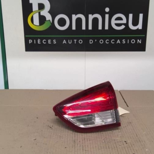 Piece-59734954-Feu-arriere-secondaire-droit-RENAULT-CLIO-4-PHASE-1-BREAK-1.5-DCI--8V-TURBO-b699328b9f526ab6a816403f69f0a9a3537ab4b9d0eb2b01bc2da912a83a72a2_mtn.jpg