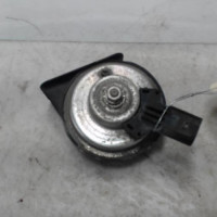 Piece-Avertisseur-Klaxon-VOLKSWAGEN-GOLF-6-2.0-TDI--16V-TURBO-a636d093729a26472d9dcde23b4abdd5c75bbb08f1270d7b2ce43734d49c0595_mtn.jpg