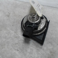 Piece-Avertisseur-Klaxon-VOLKSWAGEN-GOLF-6-2.0-TDI--16V-TURBO-79ba86e42f070a64ad499dba760cf385ab5c3d4fd7b4faa1df89fb1d05003bdf_mtn.jpg